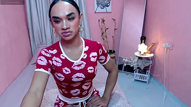 VivienneLuxe webcam show