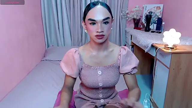 VivienneLuxe Show in webcam