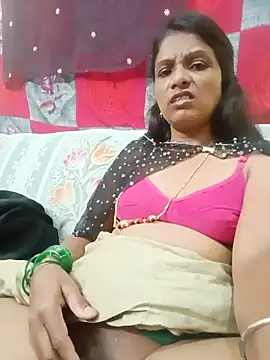 Show modela Nehaa702213 na web-kameri