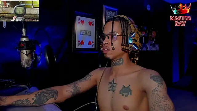 Show modela XXXRAYGAMES na web-kameri