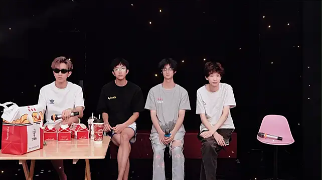 Chenyong123 网络视讯表演
