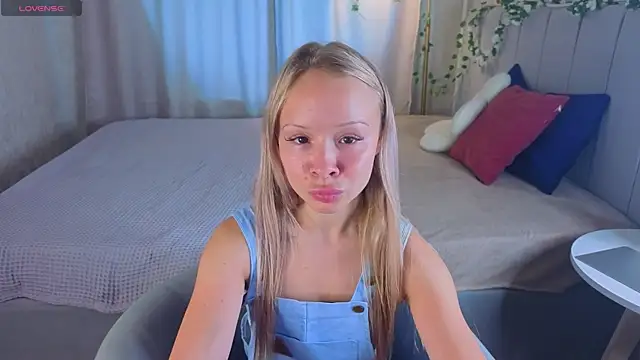 Milana_r0se's Live XXX Chat