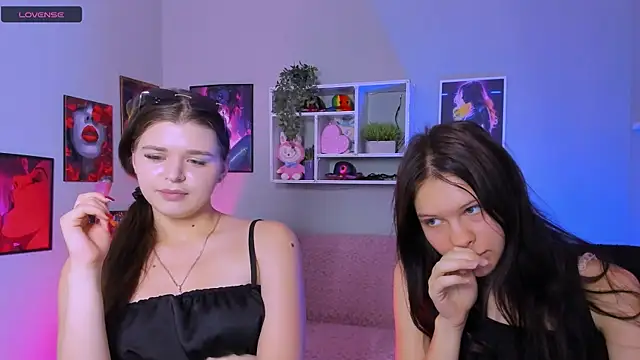 noelle_woww's Webcam Show