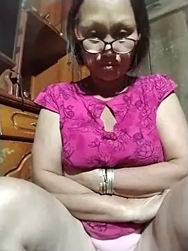 Henrymay77's Live XXX Chat