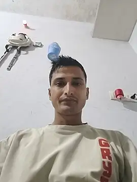 NAVINUKhot_boyn Webbikameraesitys