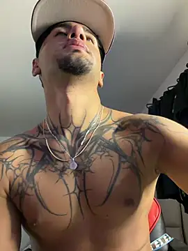 Adam_hot8n Webbikameraesitys