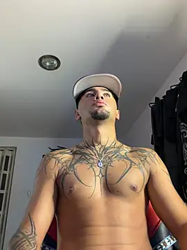 Adam_hot8 Webcam show