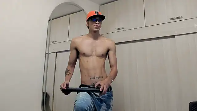 Mheysam_Youngerx Webcamshow