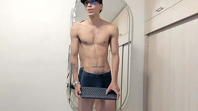 Show modela Mheysam_Youngerx na web-kameri