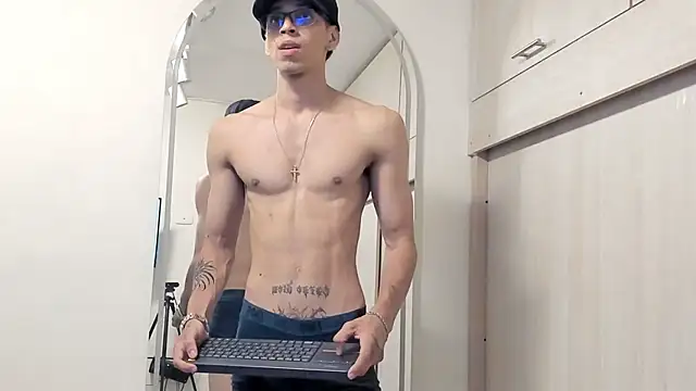 Mheysam_Youngerx Webcam show