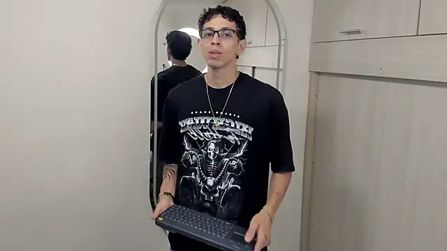 Mheysam_Youngerx Webcamshow