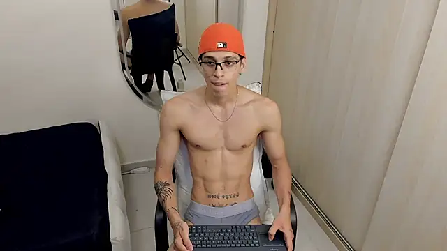 Show modela Mheysam_Youngerx na web-kameri