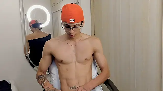 Mheysam_Youngerx's Webcam Show