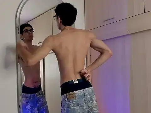Mheysam_Youngerx Webcamshow