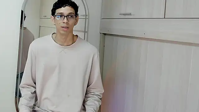 Mheysam_Youngerx Webcam-Show