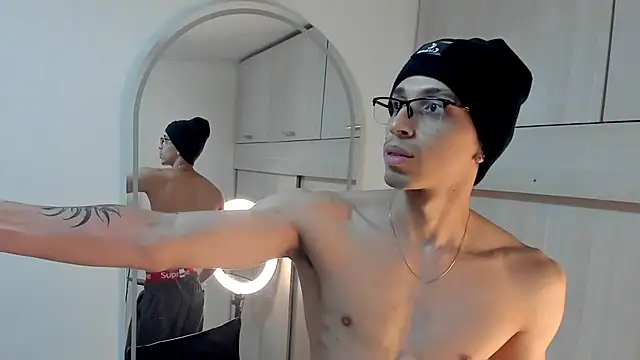 Webkamerová show Mheysam_Youngerx