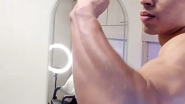 Mheysam_Youngerx's Webcam Show