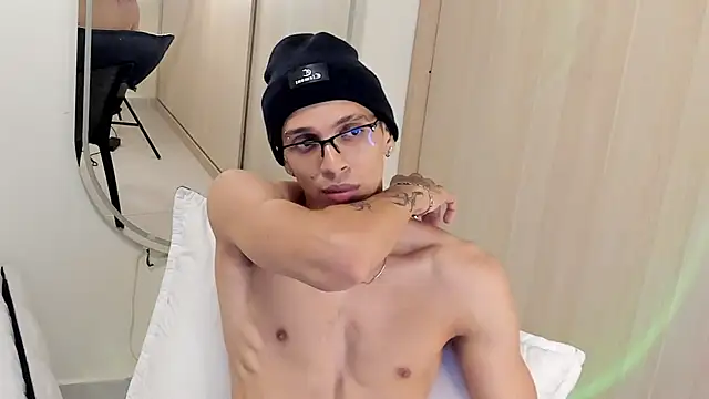 Mheysam_Youngerx Webcam Show