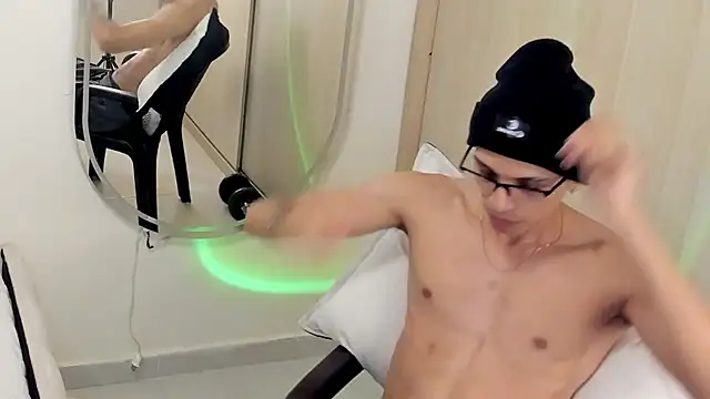 Mheysam_Youngerx webcam show