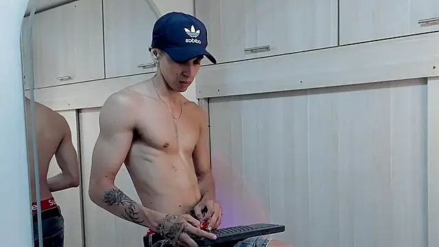 Pokazy przed kamerką – Mheysam_Youngerx