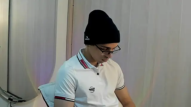 Show de Mheysam_Youngerx na webcam