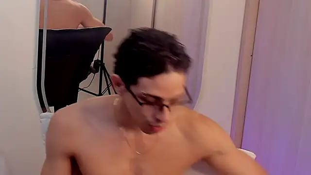 Show de Mheysam_Youngerx na webcam