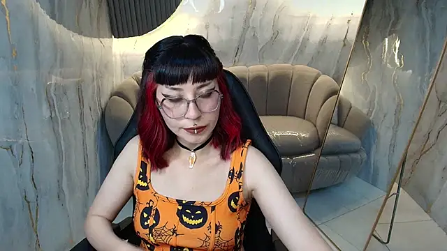 Ravenn_r Live XXX-Chat