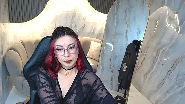Chat XXX en directo de Ravenn_r