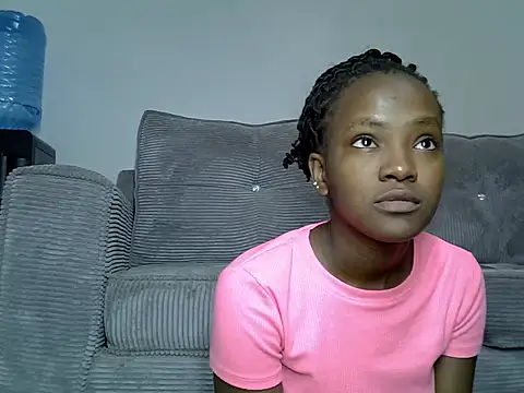 Lynne_pretty4 Show Webcam