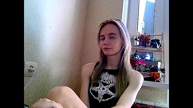 Show modela AdamTarlet na web-kameri
