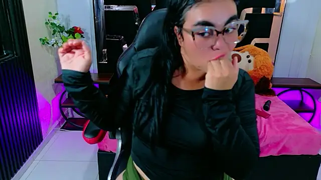 Онлайн чат XXX megan_glenda