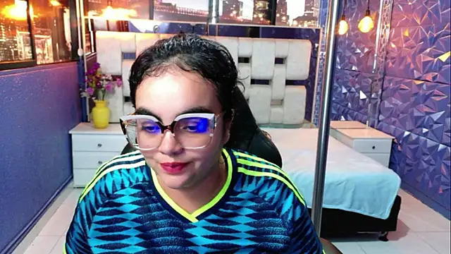 Chat +18 de megan_glenda ao vivo