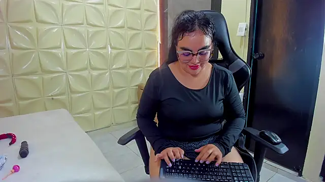 دردشة megan_glenda الجنسية المباشرة