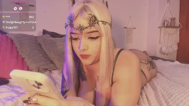 seraphyne666_ Adlı Modelin Canlı XXX Sohbeti