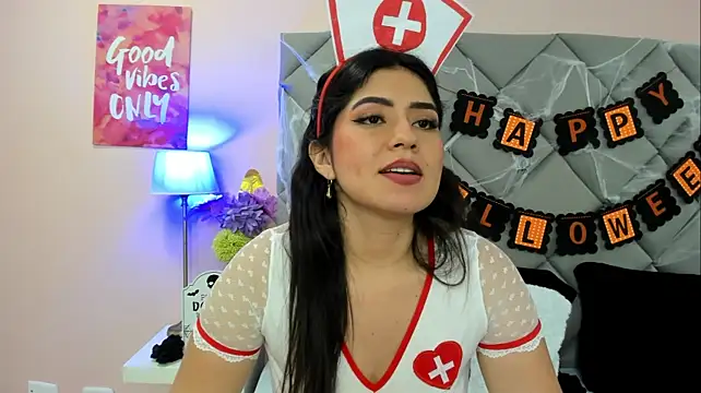 Chat XXX ao vivo de NahomyAdams