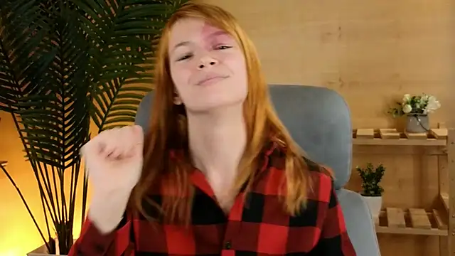 ConstanceDzama Webcam Show