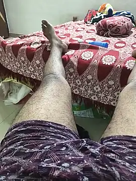 הופעת וובקאם של hyd_24boy