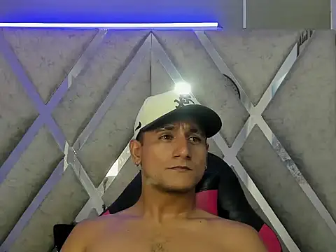 iron_king7 – webcam-show