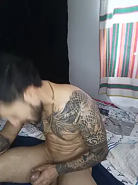 frankdanielsbigcock webcam show
