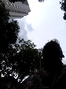 frankdanielsbigcock webcam show