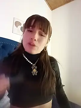 _Luna_Blooms' Live XXX Chat