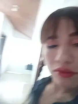 _Luna_Blooms' Live XXX Chat