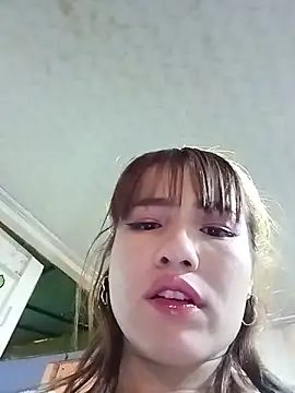 XXX chat uživo modela _Luna_Blooms