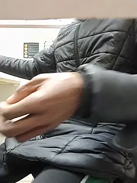 THATHAIRYTALLDUDE's Webcam Show
