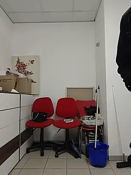 THATHAIRYTALLDUDE Webcamshow