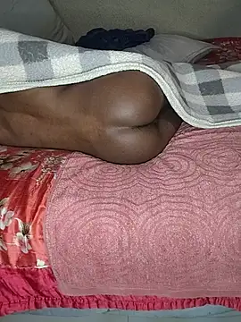 Show modela THATHAIRYTALLDUDE na web-kameri