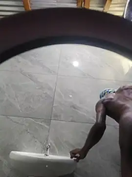 THATHAIRYTALLDUDE webcam show