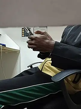 THATHAIRYTALLDUDE Pertunjukan Webcam
