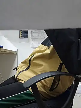 THATHAIRYTALLDUDE Pertunjukan Webcam