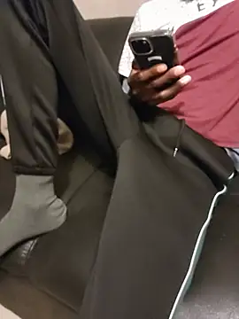 THATHAIRYTALLDUDE 网络视讯表演